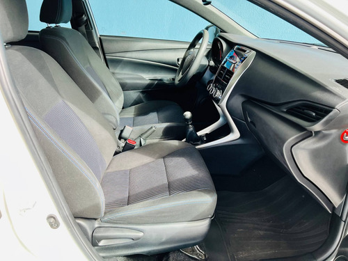 Imagem 9 de 15 de Toyota Yaris 1.3 16v Flex Xl Manual