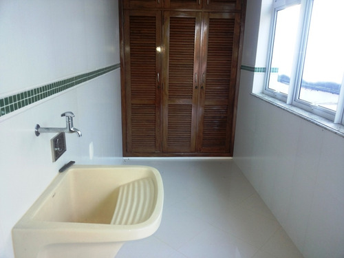 Casa Para Aluguel, 4 Dormitórios, Imbetiba - Macaé - 680