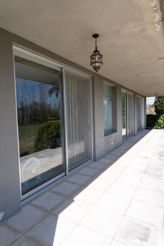 Casa En B° Privado Chacras De La Cruz