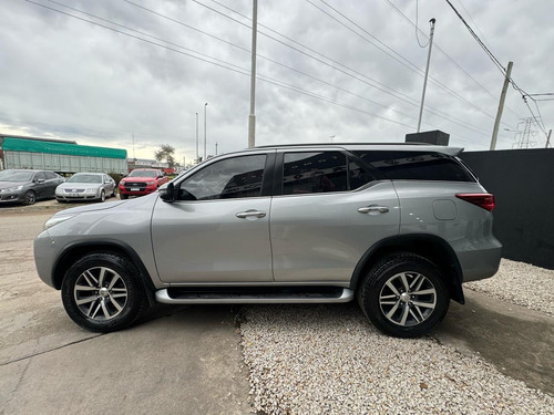 Toyota Hilux SW4 2.8 Srx 177cv 4x4 7as At
