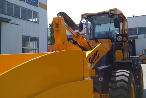Pala Cargadora De 2 Metros 980g Motor Cummins Marca Sunner