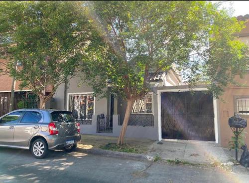 Imagen 1 de 14 de Casa - Olivos