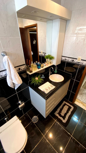 Imagem 18 de 30 de Vendo Ótimo Apartamento Na Ponta Da Praia, 3 Quartos, 1 Suíte, 1 Vaga, 3 Wcs, Elevador, 135m2 - Ap04091 - 69742893