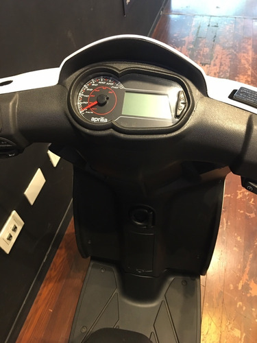 Imagen 6 de 25 de Aprilia Sr 160