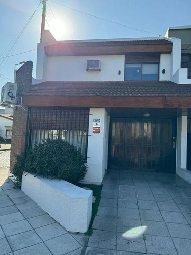 Ph En Venta - 4 Dormitorios 3 Baños - Cochera - 170mts2 - Villa Sarmiento