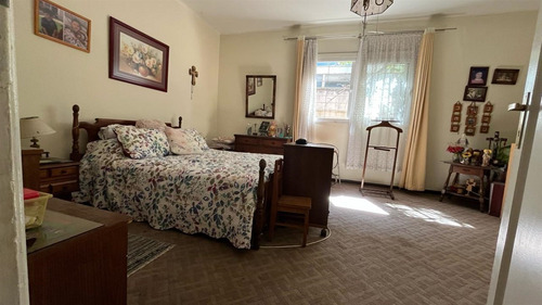 Casa Venta Crescente Errázuriz, Gran Terreno, 3 Dormitorios