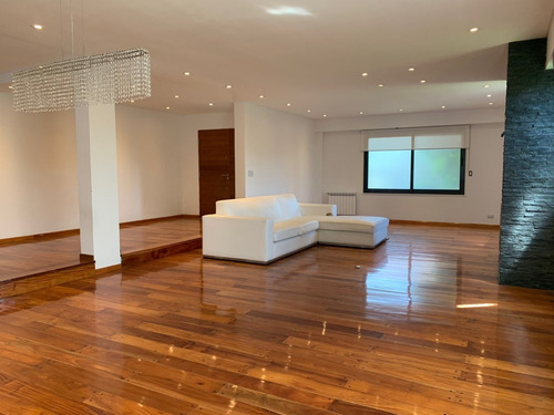 Imagen 3 de 14 de Chalet Doble Lote 6 Amb + Playrooom Y Piscina // Temple 1930