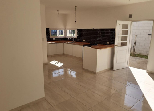 Imagen 20 de 21 de Susana Aravena Propiedades Casa Con Pileta! San Ramiro