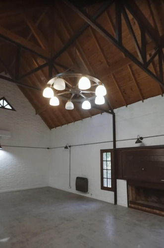 Casa En Venta - 2 Dormitorios 1 Baño - Cochera - 1.500mts2 - San Vicente