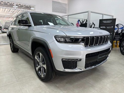 Grand Cherokee L Limited  Modelo  2023