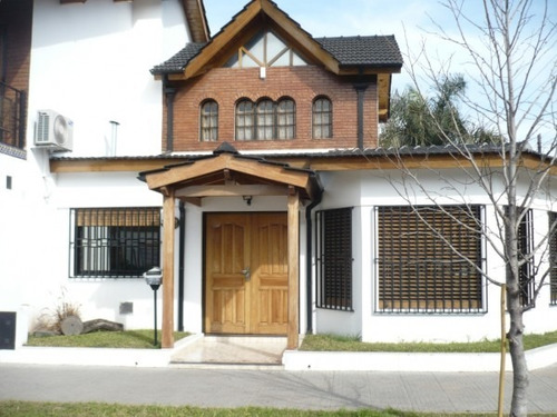 Imagen 2 de 15 de Chalet 4 Ambientes Con Cochera