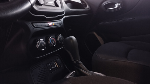 Jeep Renegade 1.8 Sport At6