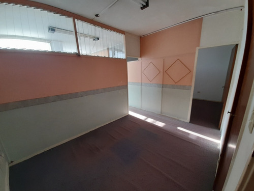 Imagen 4 de 15 de 48/6, Oficina, Venta, 3 Privados, Kitchinette, Baño