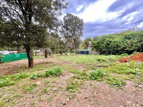 Terreno En Venta, Acatitlán. Valle De Bravo