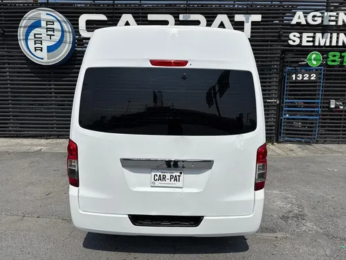Nissan Urvan 2.5 Nv350 12 Pas Aa Mt
