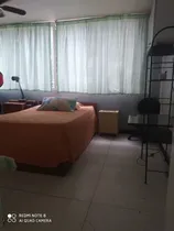 Comprar  Los Palos Grandes  Alquilo Comoda Habitacion  A Caballeros  Habitacion  Amoblada   Equipada  Derecho A  Todos Los Servicios  ,  Wifi  Estacionamiento  Opcional,  Ubicada  Cerca  De  Muchos   Comerc