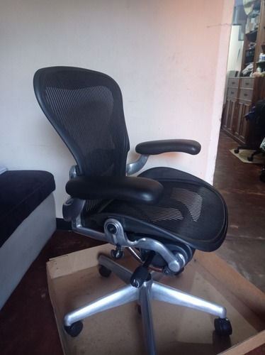 Silla Herman Miller Modelo Aeron T/a (Reacondicionado)