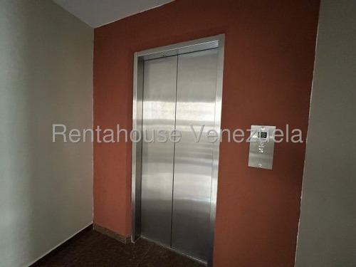 Norgelin Diaz Alquila Apartamento En El Este De Barquisimeto Con Planta Eléctrica Y Piscina Cod.25-17501