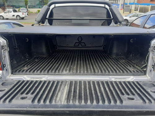 Imagem 13 de 15 de Mitsubishi L200 Triton 3.2 Diesel