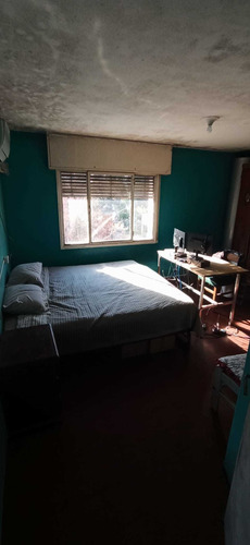 Imagen 6 de 12 de Casa Ph A La Venta En Buceo Sur || Cementerio