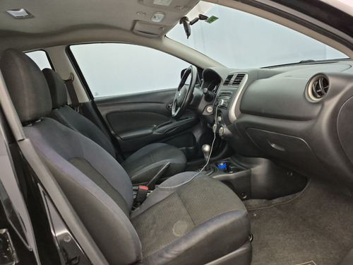 Nissan Versa 1.6 Advance
