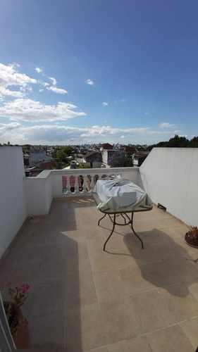 Triplex En Venta - 2 Dormitorios 2 Baño - 88,09mts2 - Ramos Mejia