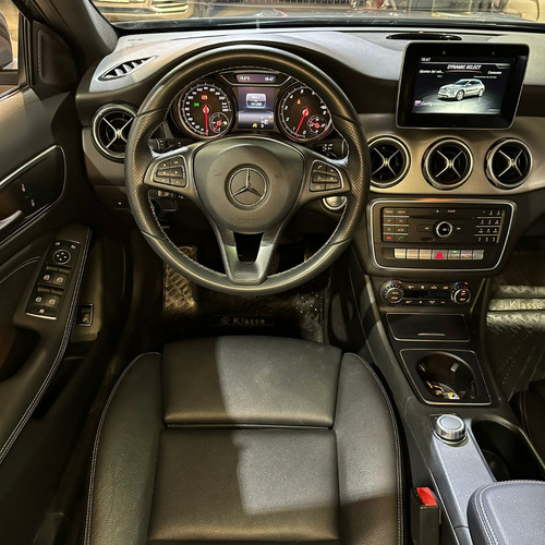 Mercedes-Benz Clase GLA 1.6 Gla200 Urban 156cv