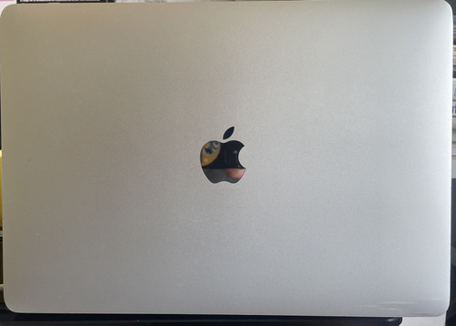 Macbook Pro 13 Touch Bar I 8gb Ram I 512 Ssd Plata (2018) (Usado)