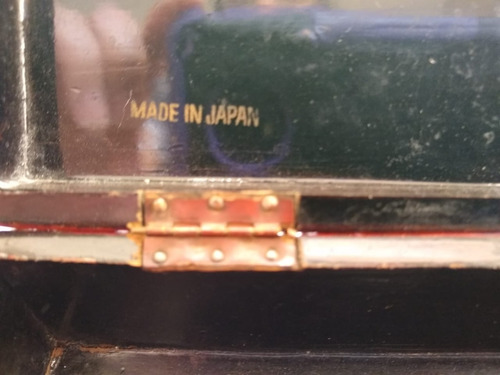 Caja Japonesa Laca Rojo Dragón Filigranas C/ Polvo Dorado (Usado)