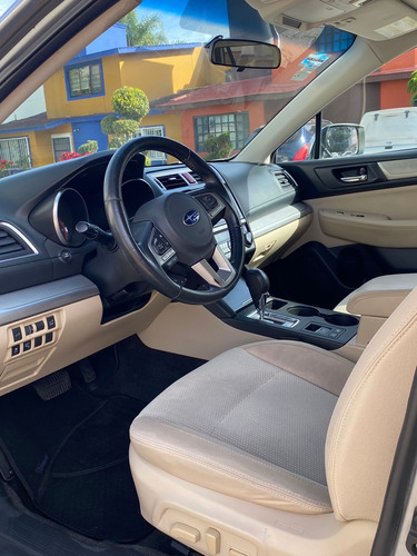 Subaru Outback 2.5 Premium H4 At
