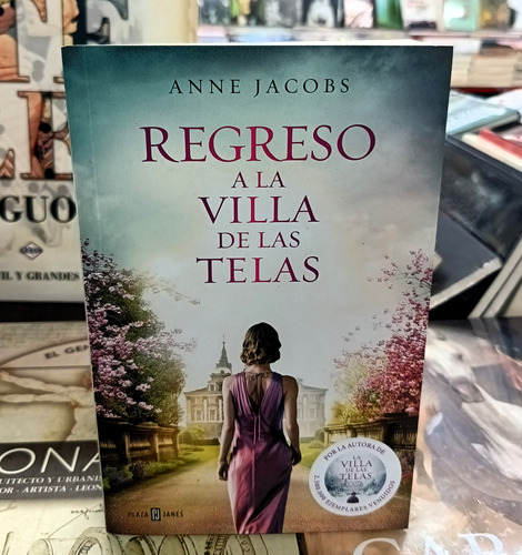 Regreso A La Villa De Las Telas