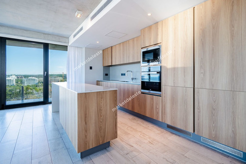 Surfside - 3 Suite + Den