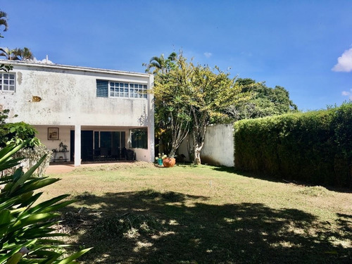 Imagen 10 de 24 de Se Vende Casa 450m2 5h+s/5b+s/4p Santa Paula 1460