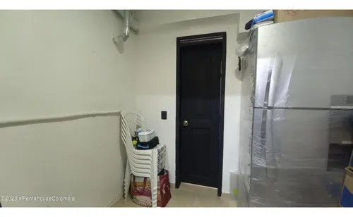 Comercial En Nuevo Country Rah Co: 25-1295