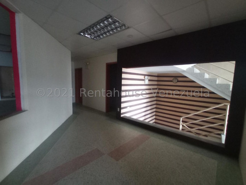 Imagen 8 de 17 de Local Comercial En Venta En Maracay Zona Centro 22-14148 Jcm