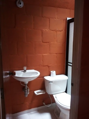 Imagen 20 de 29 de Casas En Arriendo Calicanto 1067-502