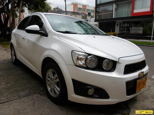 Imagen 3 de 15 de Chevrolet Sonic Lt Mecánico Sedán