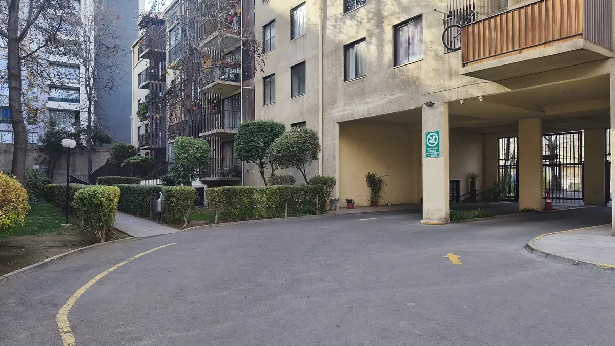 Imagen 3 de 24 de Departamento 3d 2b En Av. Independencia Cerca Del Metro