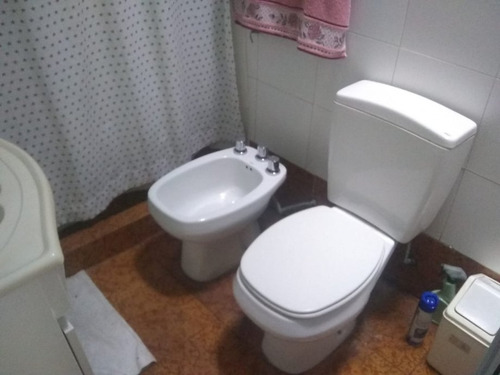 Casa Para 2 Familias En Venta En Paso Del Rey Norte