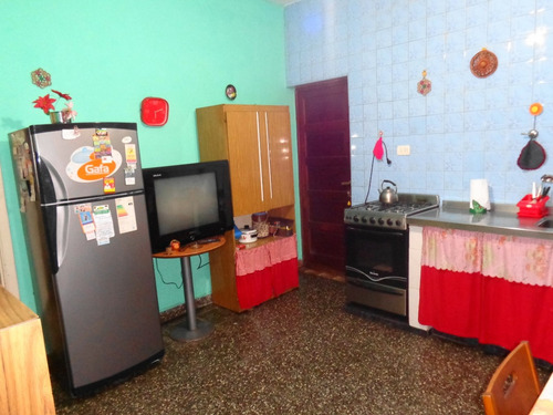 Imagen 2 de 6 de Venta Casa Con Local Malvinas Argentinas