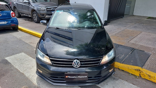 Imagen 9 de 25 de Vw Volkswagen Vento 2016 2.5 Luxury At Gnc Abasto Motors