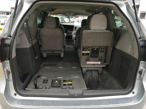 Toyota Sienna 3.5 Le V6 At
