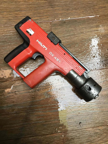 Pistola Taqueteadora Clavadora Hilti Dx 451 Seminueva