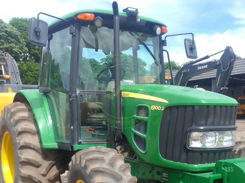 Trator Agrícola John Deere 6100j Ano 2022 Com 1.308 Horas