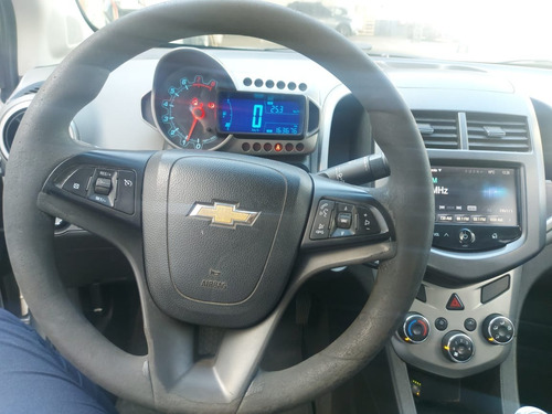 Imagen 7 de 21 de Chevrolet Sonic Lt 1.4 4p Sedan C/gnc