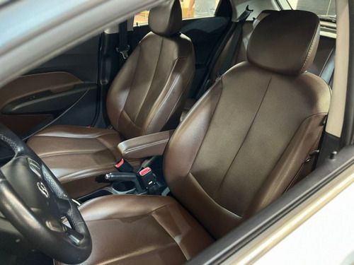 Hyundai HB20X HB20X 1.6 16V PREMIUM FLEX 4P AUTOMÁTICO