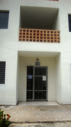Imagen 3 de 13 de Apartamento De Tres Habitaciones Dos Baños Un Puesto De Estacionamiento