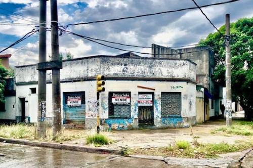 Imagen 3 de 3 de Venta Esquina Comercial - Haedo - Local Mas Vivienda - A Reciclar - Oportunidad