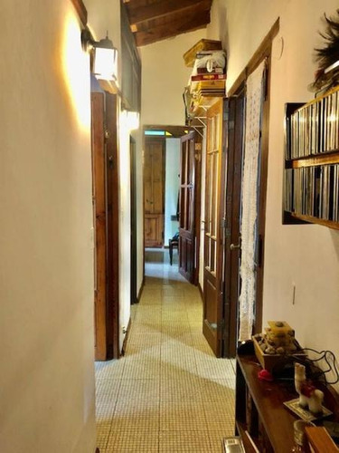 Imagen 8 de 17 de Casa Chalet En Venta Castelar Norte - Toma Menor Valor