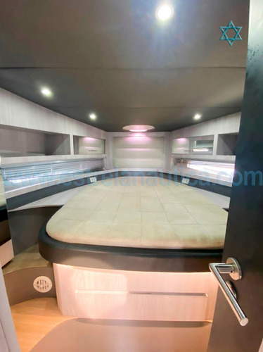 Imagem 11 de 11 de Lancha Triton 450 Ht Iate Ferretti Phantom Triton Focker Fs